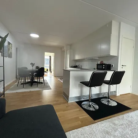 Lejlighed 3 Separate Bedrooms 103 M2 Free Parking *